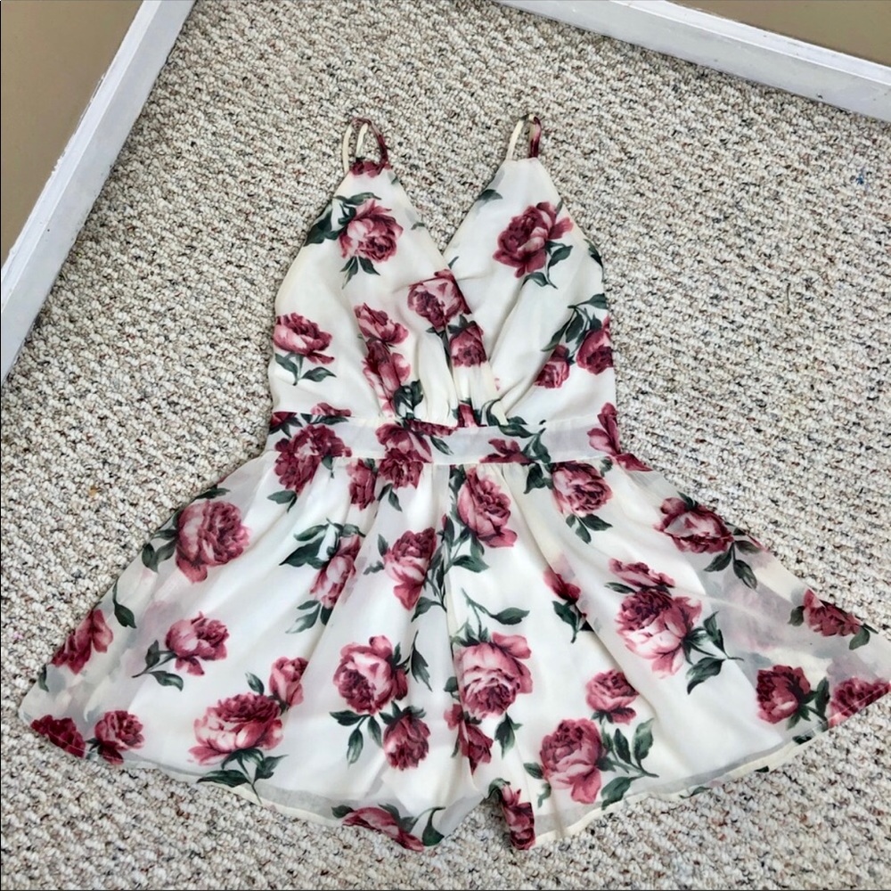 Audrey 3+1 white & red rose romper with open back